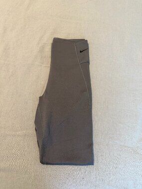 Nike Women’s Dri-Fit Leggings - XS